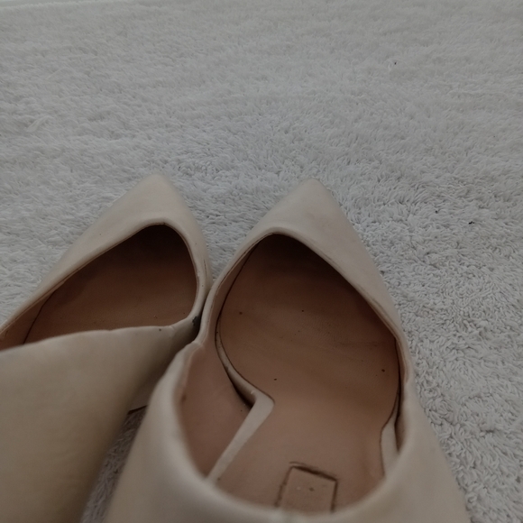 White Cream Aldo High Heel Pumps Worn - Picture 9 of 11